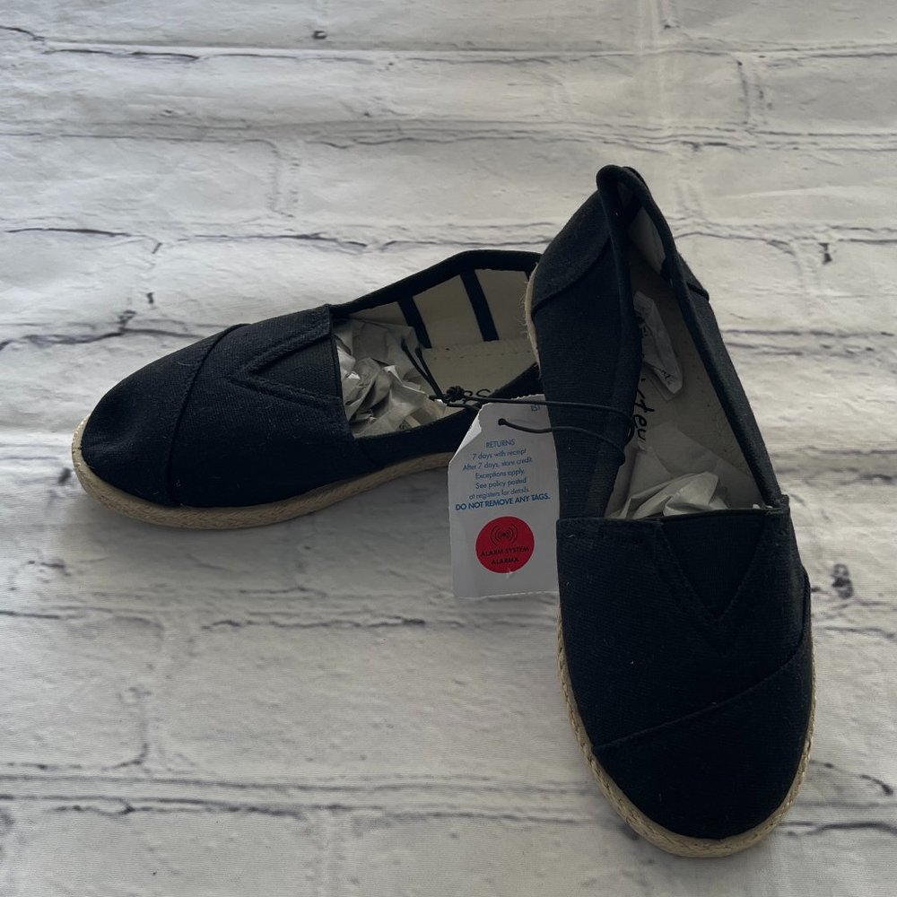 Twisted Jr Canvas Shoes
